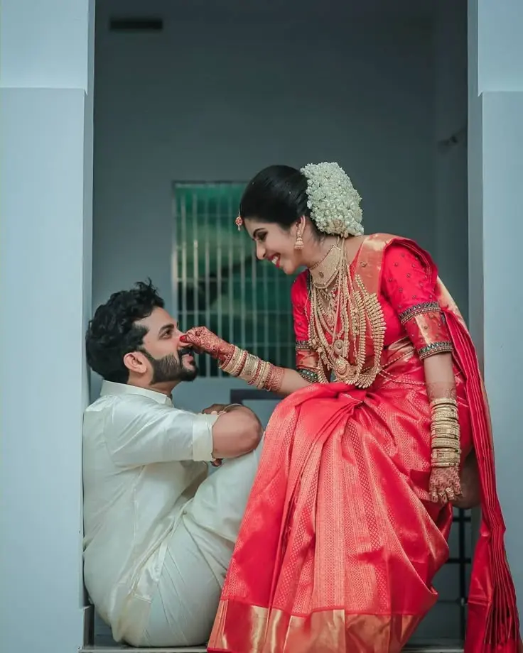 wedding photoshoot poses for couples