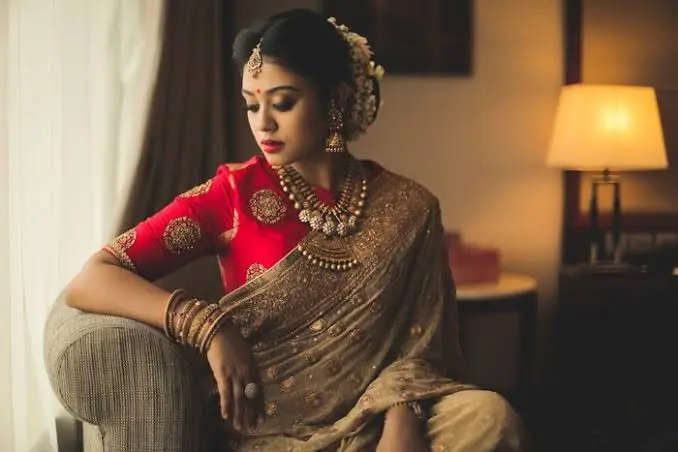 Hindu wedding dress in Kerala