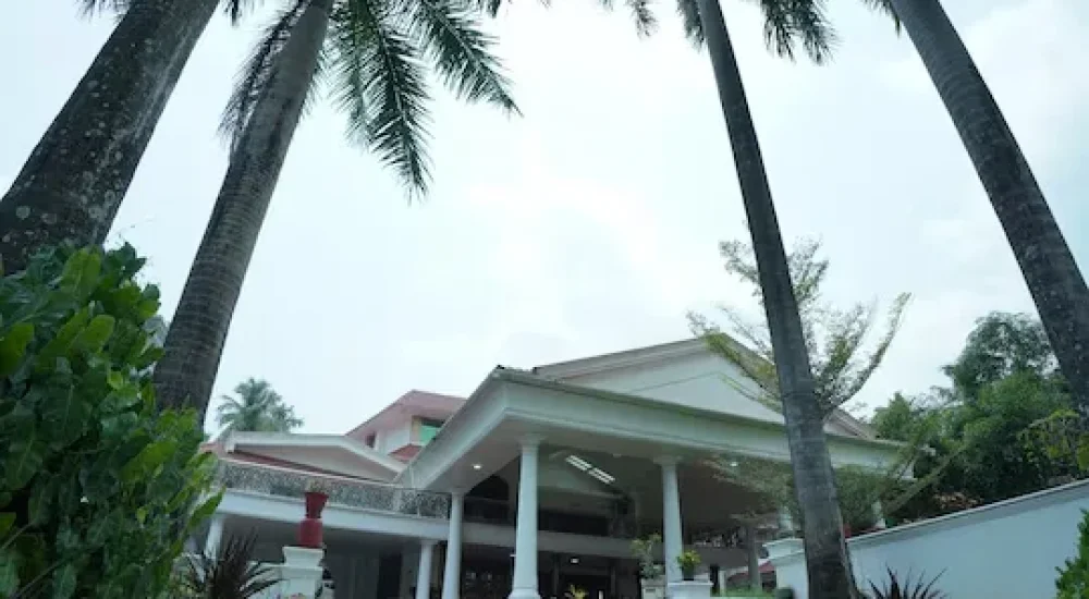 KPM Service Villa in Downhill, Tirur road, Malappuram for outdoor wedding