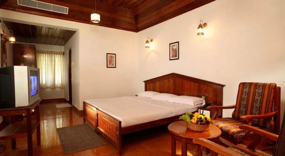 kumarakom-heritage-resort-in-vechoor-indoorwedding