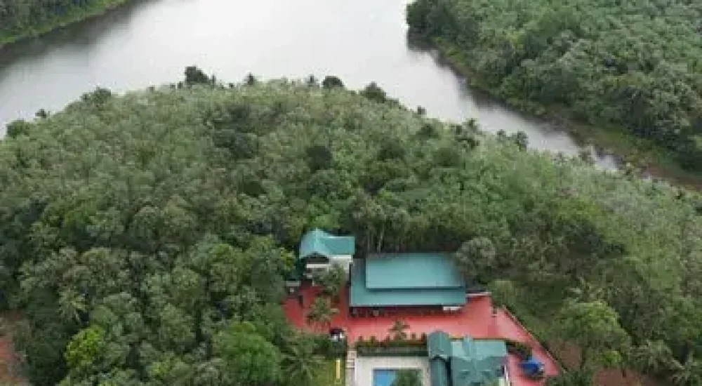 Golden Villas & Resorts in Poomala, Thrissur for wedding