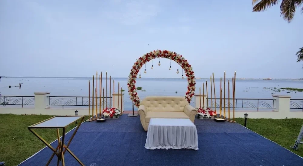 Canoe Ville Punnamada, Kottankulangara, Alappuzha For Wedding