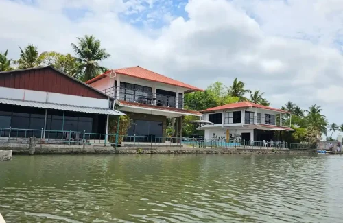 Lake Symphony Resort in Panangad, Kochi outdoor for wedding