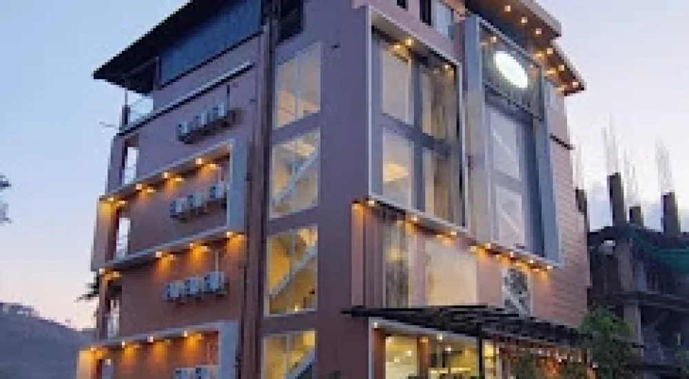 River Bay Athirappilly in Thrissur outdoor for Wedding