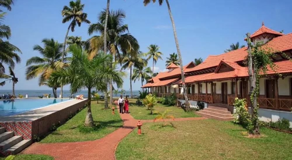 cocobay-resort-in-kumarakom-outdoorwedding