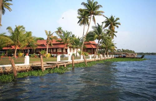cocobay-resort-in-kumarakom-outdoorwedding