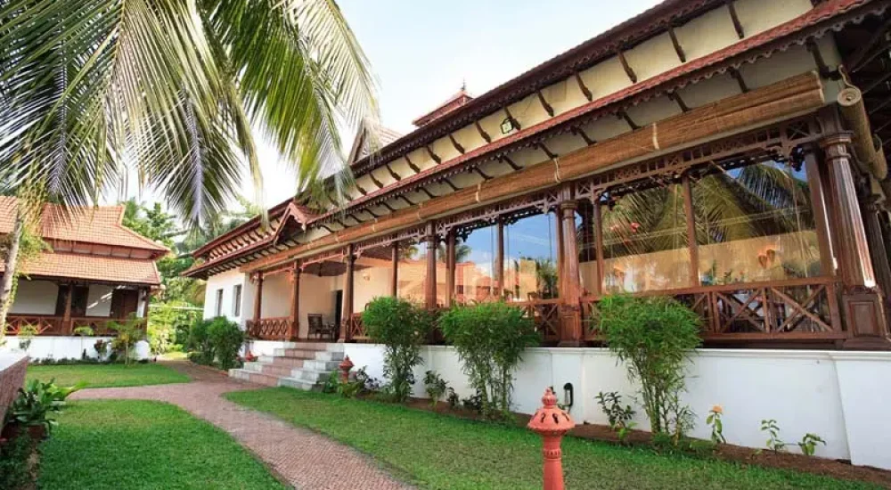 cocobay-resort-in-kumarakom-outdoorwedding