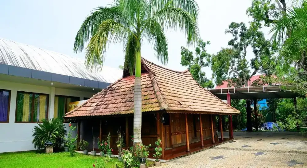 Avees River Gardens in Punnakkunnam-Pulincunnoo Road, Alappuzha outdoor for wedding
