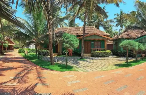 Pranav Beach Resort in Chalad, Palliyanmoola, Kannur For Wedding Pranav Beach Resort in Chalad, Palliyanmoola, Kannur For Wedding