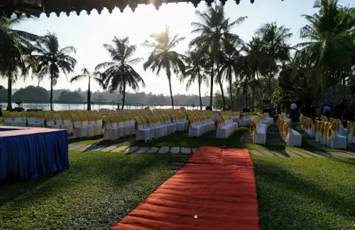 BTH Sarovaram in Maradu, Kochi outdoor for weddingBTH Sarovaram in Maradu, Kochi outdoor for wedding