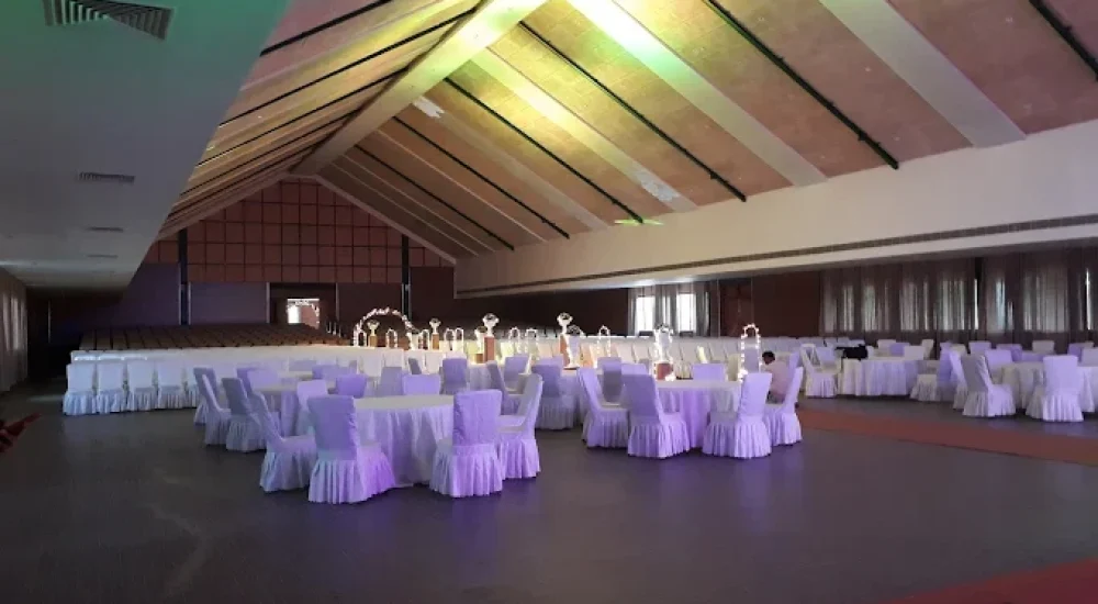 Babil Greens Convention C