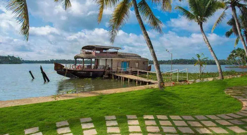 Blue Serene Resorts in Thoyakkavu, Thrissur for wedding