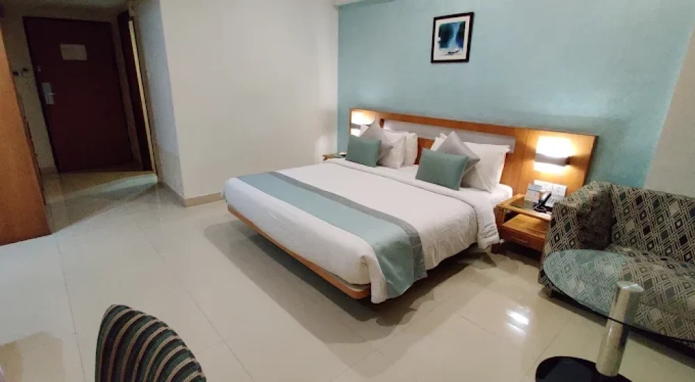 Chrysoberyl Hotel and Convention Centre in Kanjikuzhi , Kottayam for wedding