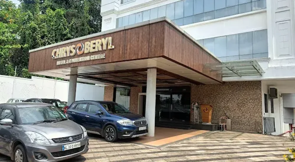 Chrysoberyl Hotel and Convention Centre in Kanjikuzhi , Kottayam for wedding