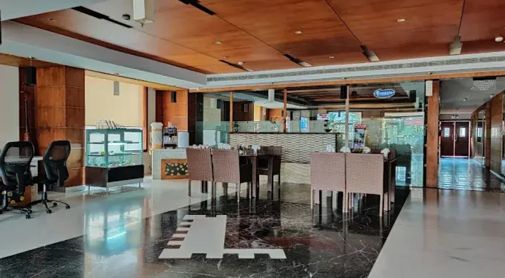 Chrysoberyl Hotel and Convention Centre in Kanjikuzhi , Kottayam for wedding