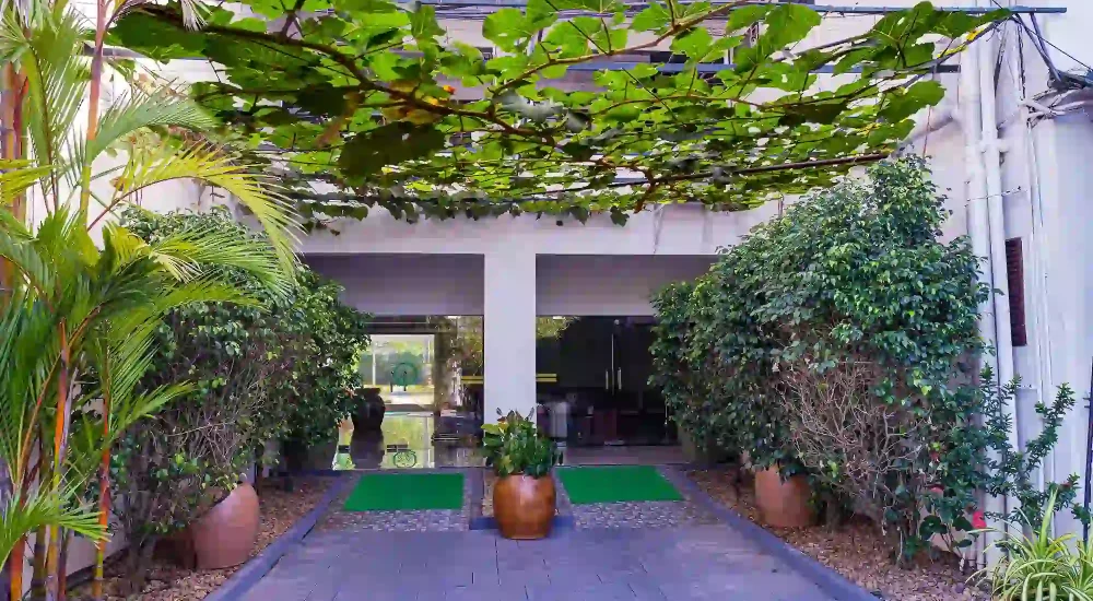 Contour Backwaters Hotel Resort in Changanassery, Kottayam For Wedding