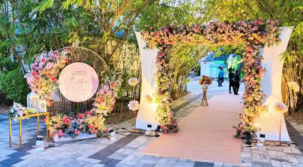 Contour Backwaters Hotel Resort in Changanassery, Kottayam For Wedding