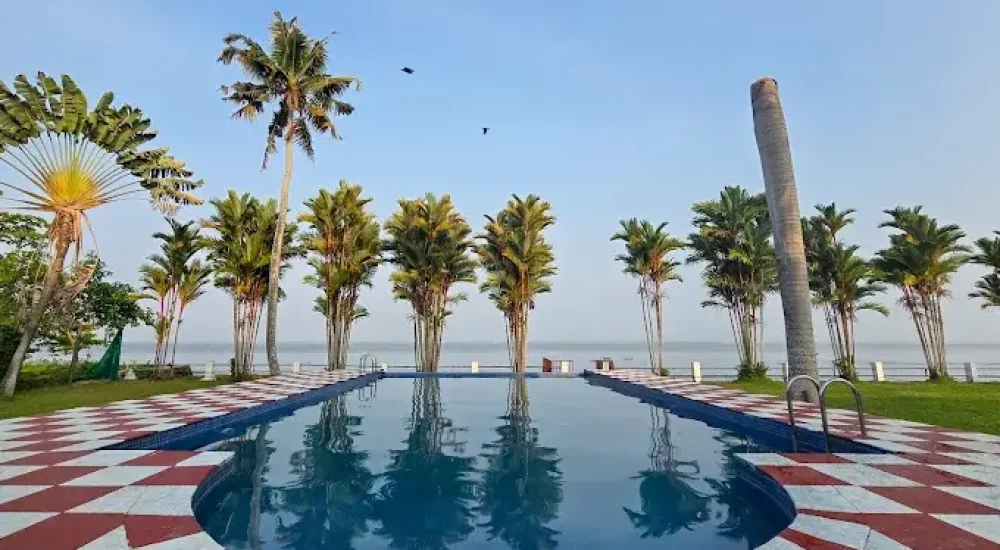 Doves Goldfieldd Lake Resort in Kumarakom For Wedding