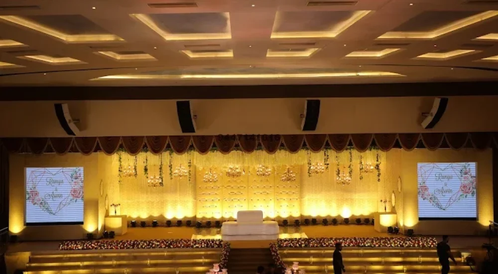 Girideepam Convention Centre in Nalanchira, Thiruvananthapuram for wedding