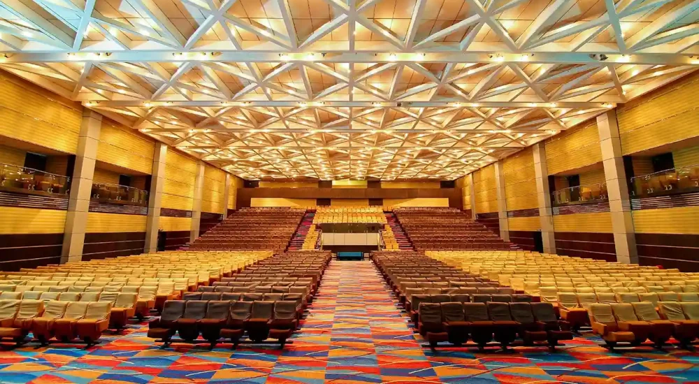 Gokulam Park Hotel And Convention Centre for wedding