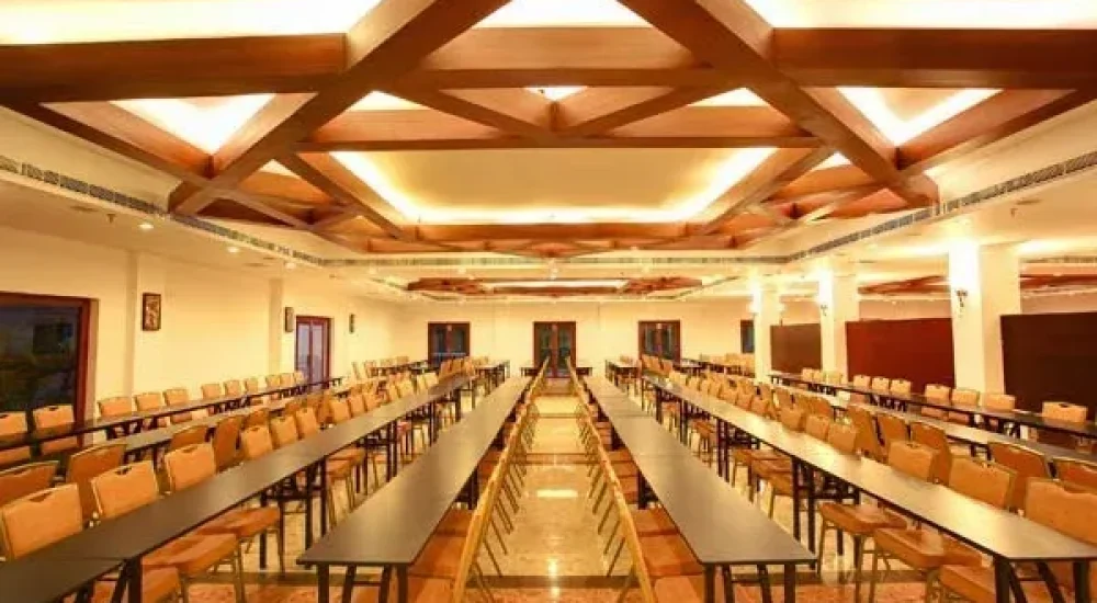 Hotel Devaragam in East Nada, Guruvayur, Thrissur indoor for weddingHotel Devaragam in East Nada, Guruvayur, Thrissur indoor for wedding