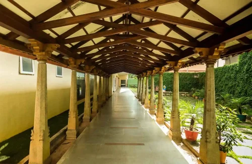 Hotel Devaragam in East Nada, Guruvayur, Thrissur for weddingHotel Devaragam in East Nada, Guruvayur, Thrissur for wedding