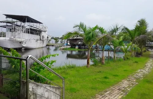 Island D Cochin in Vypin, Kochi for destination wedding