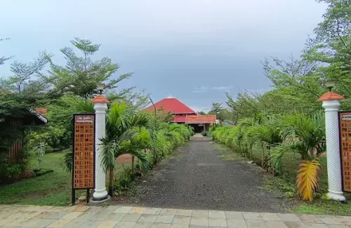 Unarvu’s IVIDAM event park in Kechery, Thrissur for Wedding