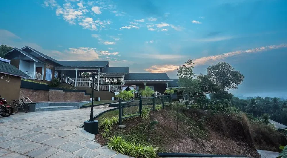Johns Village in Mulanthuruthy, Kochi for wedding