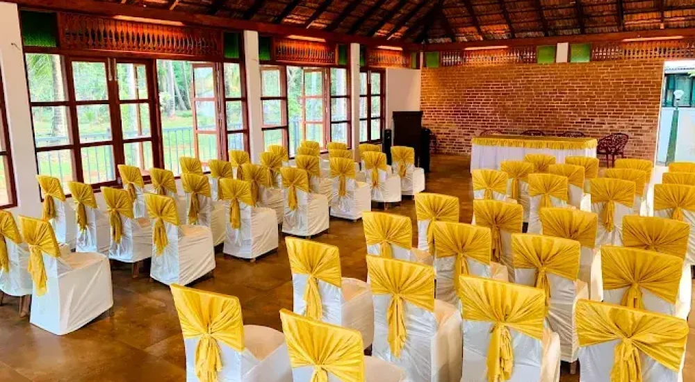 Kallanchery Retreat in Kumbalangi, Kochi for wedding