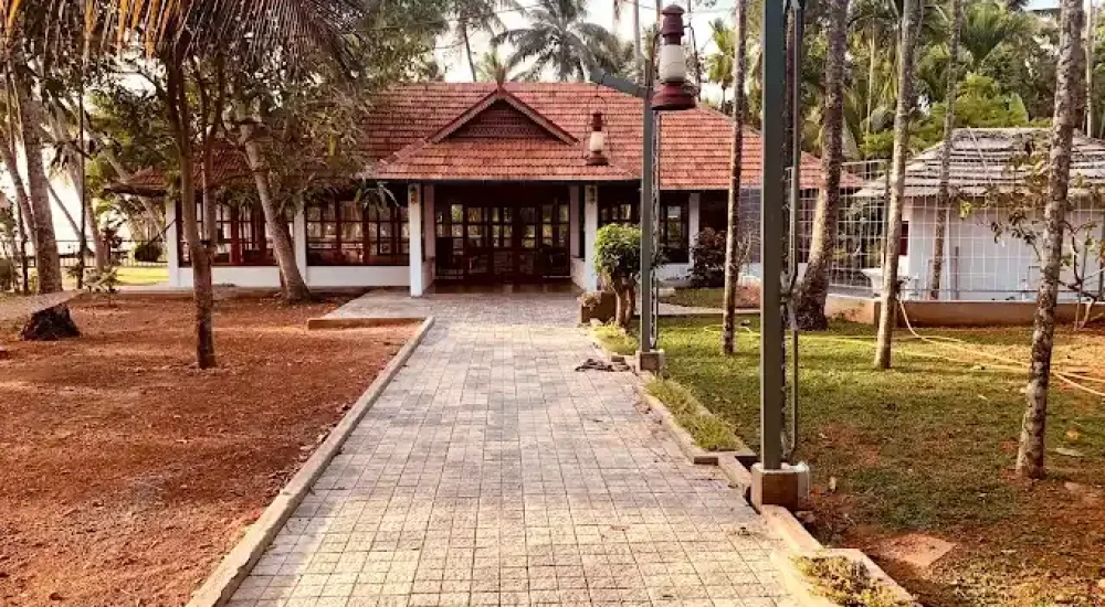 Kallanchery Retreat in Kumbalangi, Kochi for wedding