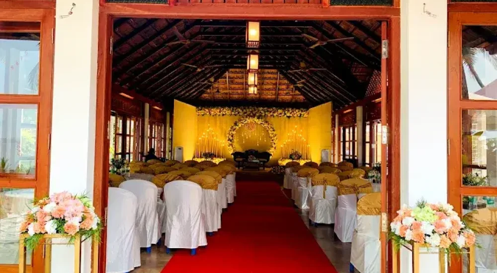 Kallanchery Retreat in Kumbalangi, Kochi for wedding