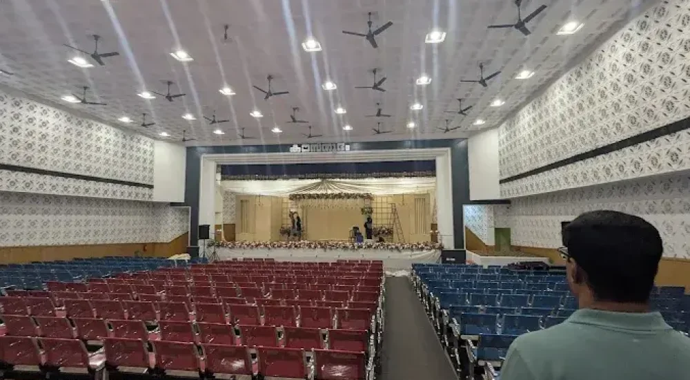 Kausthubham Auditorium in Naikkanal, Thrissur for hindhu wedding