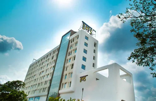 Keys select hotel in Thevara, Kochi outdoor for wedding