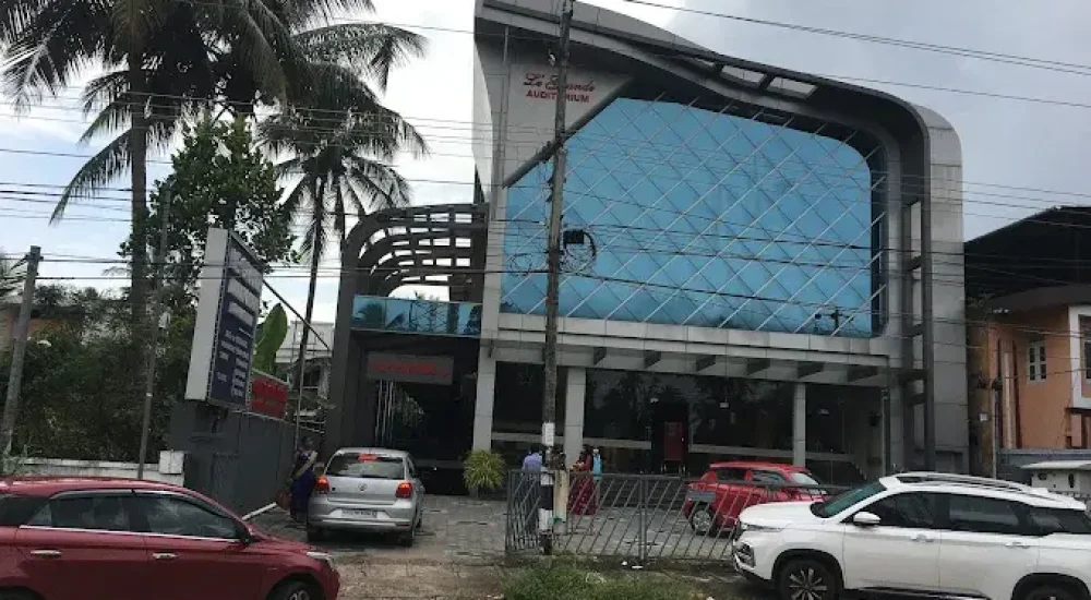 Le Grande in Kuriachira, Thrissur for wedding