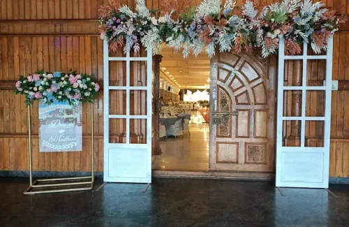 Le Grande in Kuriachira, Thrissur for wedding