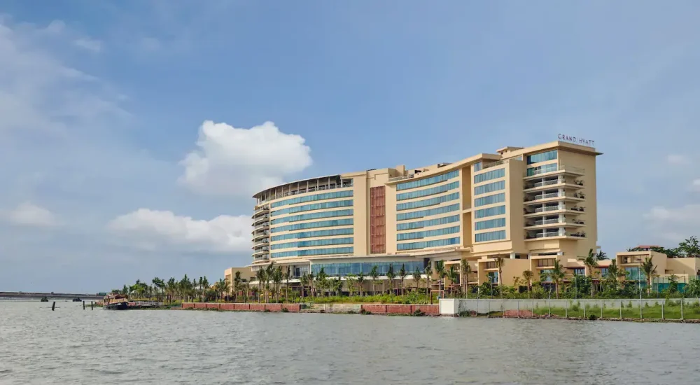 Lulu Bolgatty International Convention Center in Kochi, Ernakulam for wedding