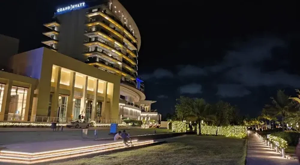 Lulu Bolgatty International Convention Center in Kochi, Ernakulam for wedding