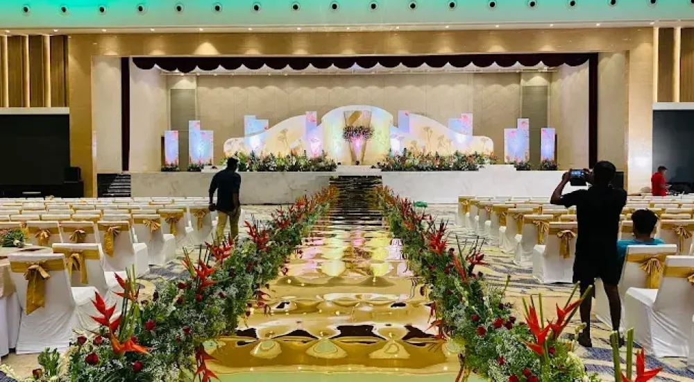 Lulu Bolgatty International Convention Center in Kochi, Ernakulam for wedding