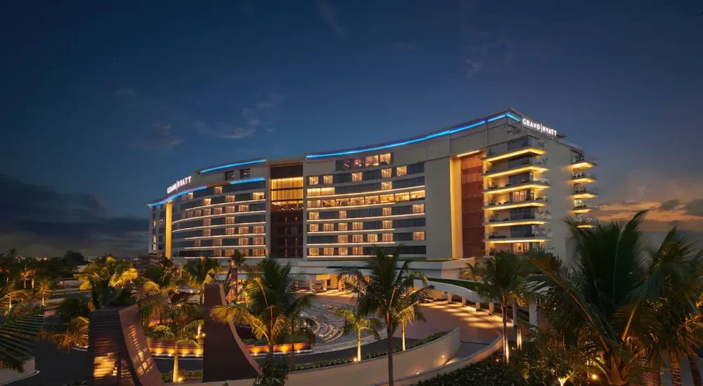 Lulu Bolgatty International Convention Center in Kochi, Ernakulam for wedding