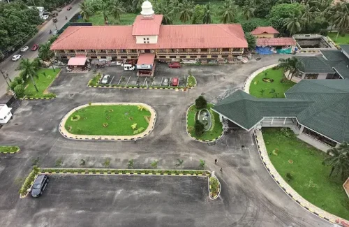 Lulu Convention Centre in Puzhakkal, Thrissur for wedding