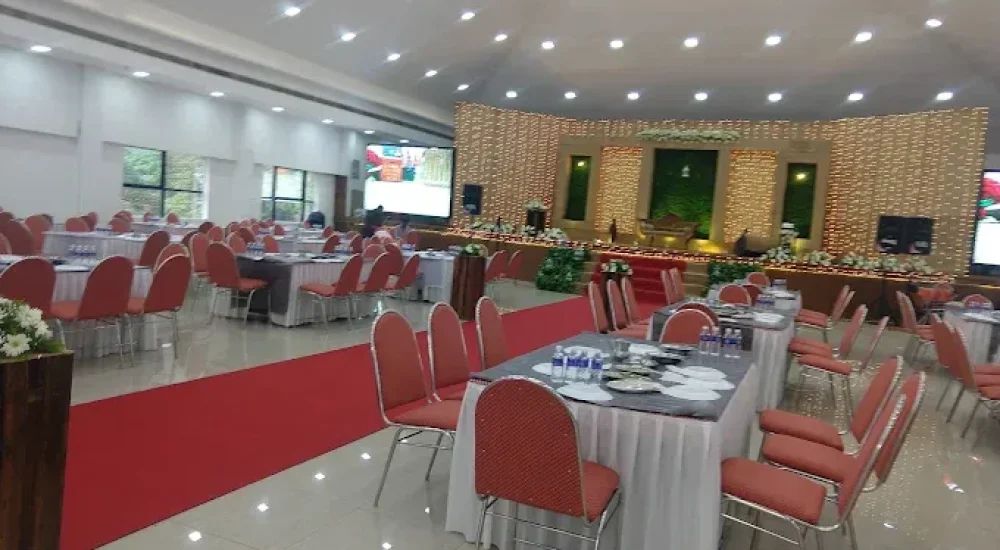 Nest Green House Convention Centre in Puliyanmala, Idukki for wedding