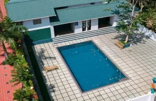 Golden Villas & Resorts in Poomala, Thrissur for wedding