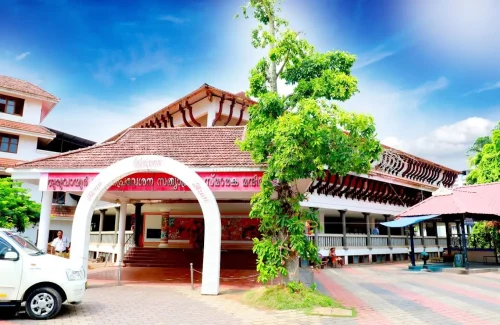 Poonthanam Auditorium in Guruvayur, Thrissur For Wedding Poonthanam Auditorium in Guruvayur, Thrissur For Wedding