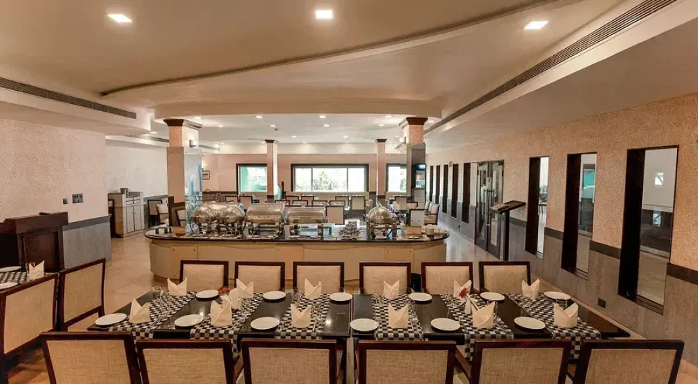 renai blue waters cherai for wedding