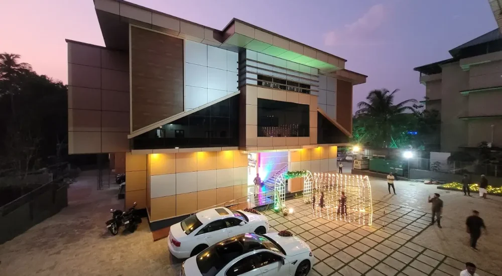 Sanjos Convention Centre in Ettumanoor, Kottayam outdoor for wedding