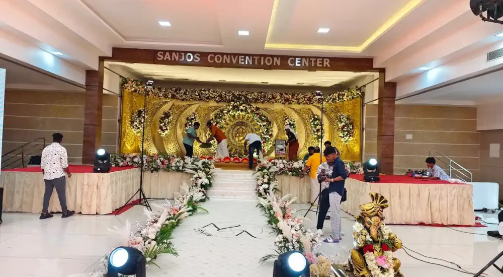 Sanjos Convention Centre in Ettumanoor, Kottayam indoor for wedding