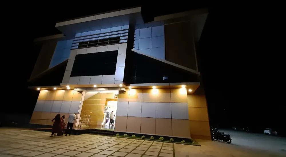 Sanjos Convention Centre in Ettumanoor, Kottayam outdoor for wedding