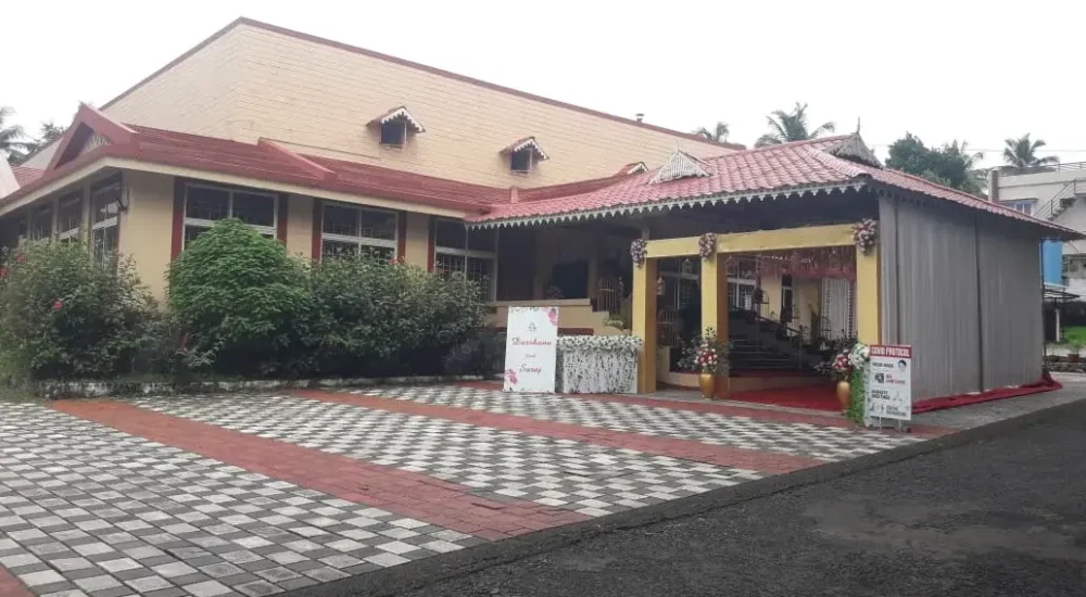 Sree Parvathy Mandapam AC Hall Auditorium in Chandranagar Colony, Palakkad for wedding