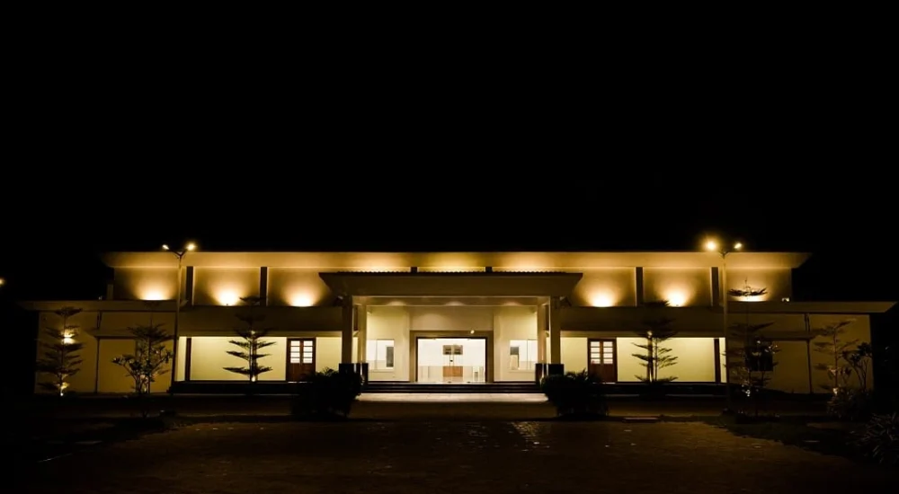 Star Convention Centre in Manjapra, Kochi for wedding